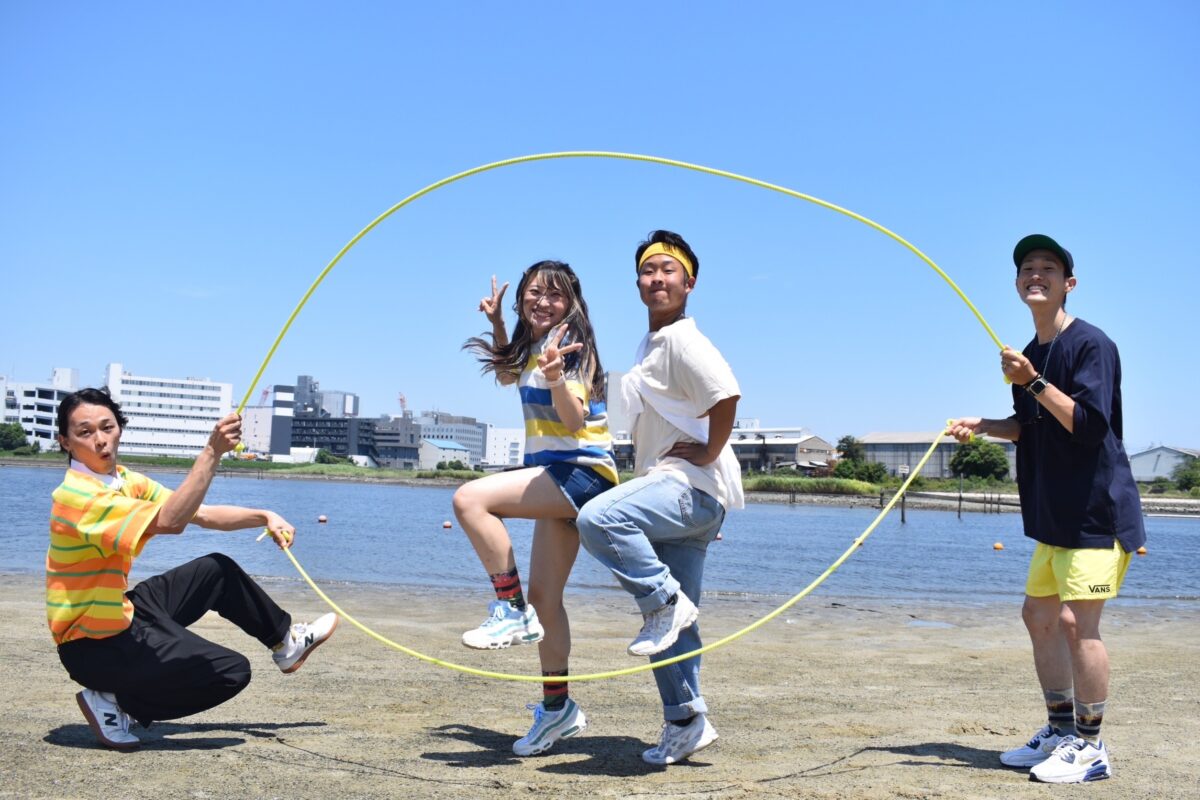 プロダブルダッチチーム「Bee Worker」